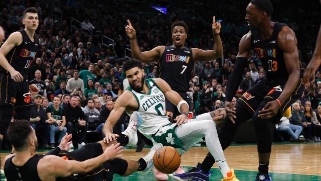 开云线上入口-不敌热火再度暴露致命短板 关键球仍是绿军老大难