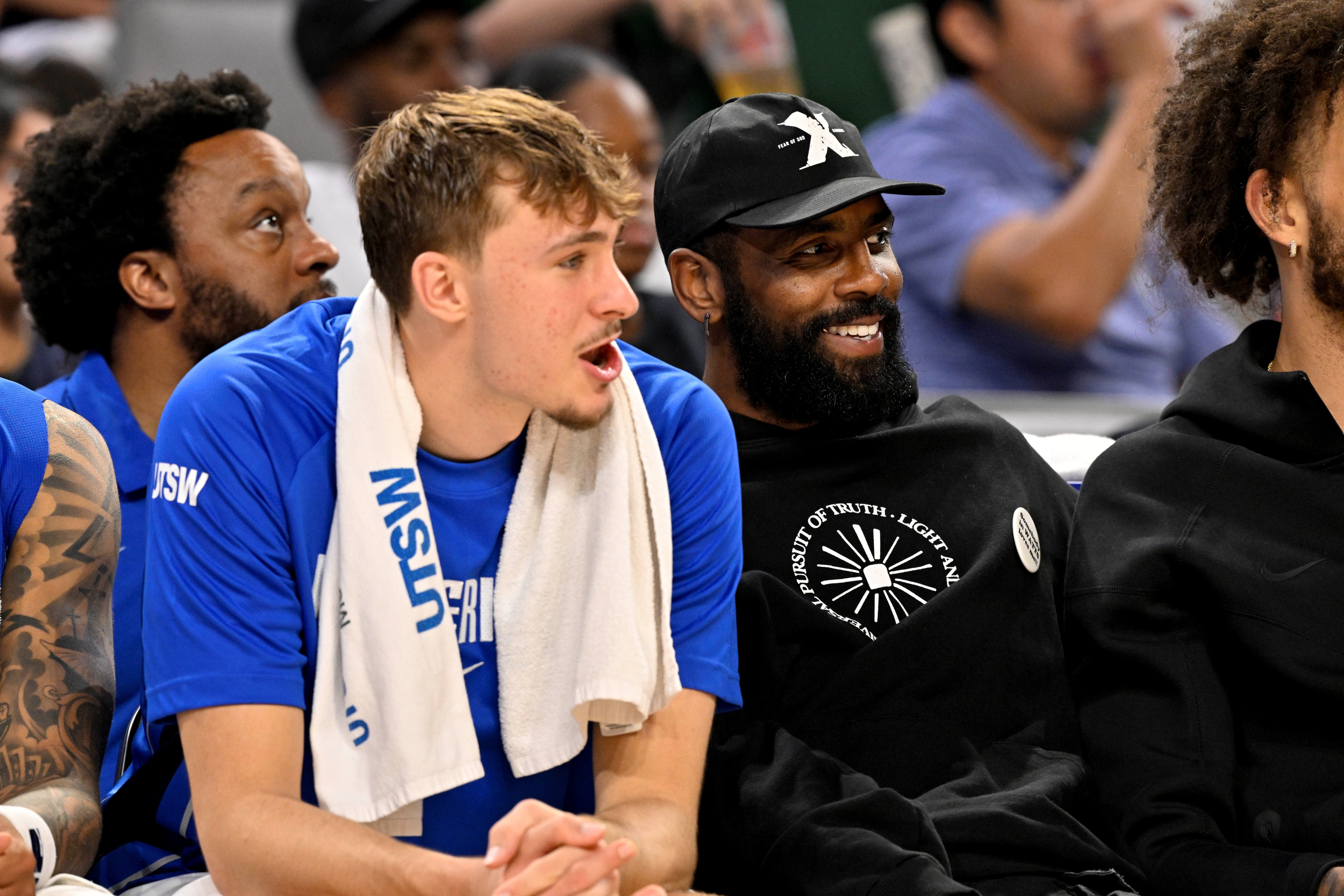 开云官网-基德：弗拉格在场边为队友奋力呐喊助威 他一心只想助力球队取胜