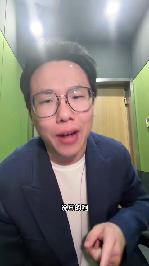 开云体育-解说：巴雷特绝杀让人想起小卡 猛龙全队都能打&amp;主场篮筐有玄学